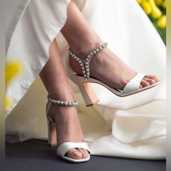 Badgley Mischka Korina Block Heels in Nude Satin - Picture 1 of 11